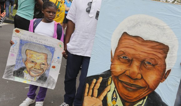homenaje-mandela-efe.jpg