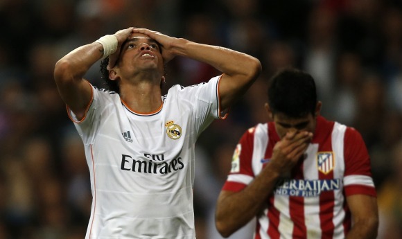 Pepe-Diego-Costa-desesperado-reuters-2013.jpg