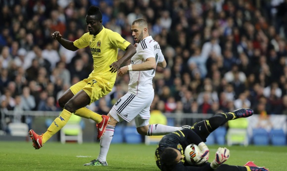benzema-asenjo-efe.jpg