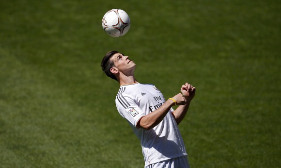 Bale-presentacion-camiseta-reuters-2013.jpg