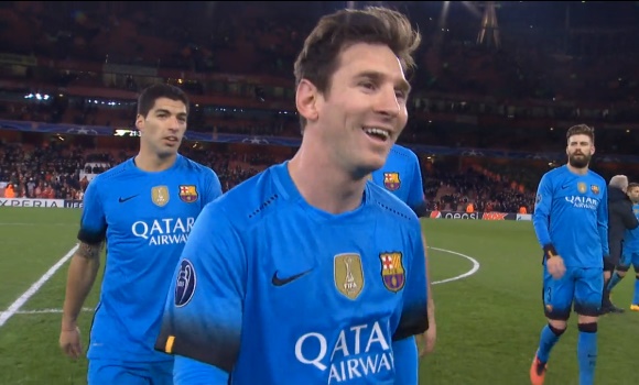 Messi-sonrisa-2016-salida-Emirates-Antena3.jpg