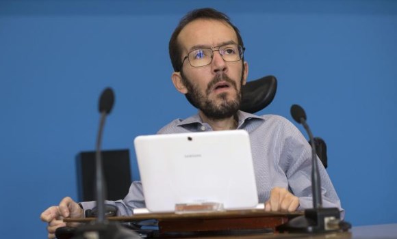 echenique-azul-efe.jpg