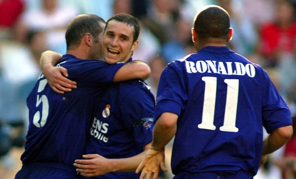 Helguera-Zidane-Ronaldo-2002-Reuters.jpg