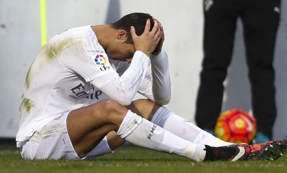 CR7-manos-cabeza-2015-efe.jpg