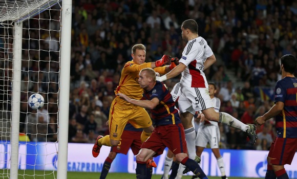papadopuolos-gol-barcelona-reuters.jpg