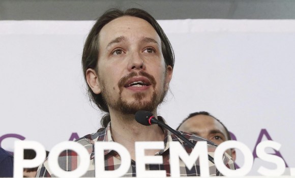 Pablo-Iglesias-Cartel-Podemos-2015-efe.jpg