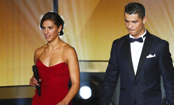 Lloyd-CR7-gala-balon-oro-2016-reuters.jpg