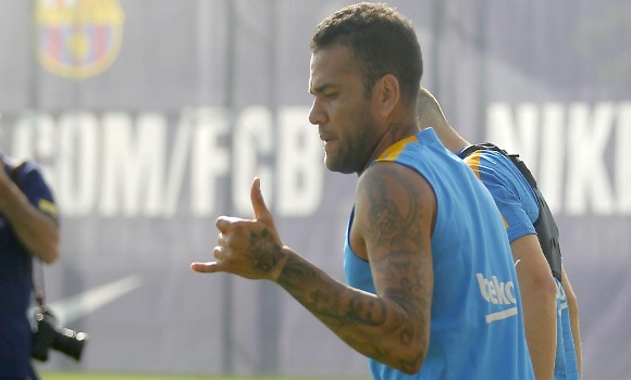 danialves-entrenamiento-barcelona-2015.jpg