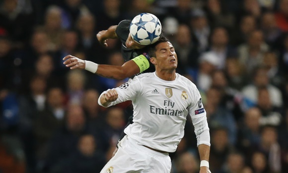 CR7-salto-Thiago-Silva-2015-EFE.jpg