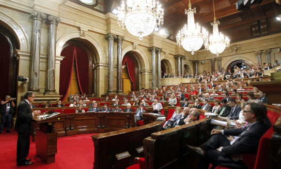 Artur-Mas-Parlament-2015-reuters.jpg