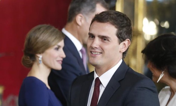 rivera-reyes-palacio-efe.jpg