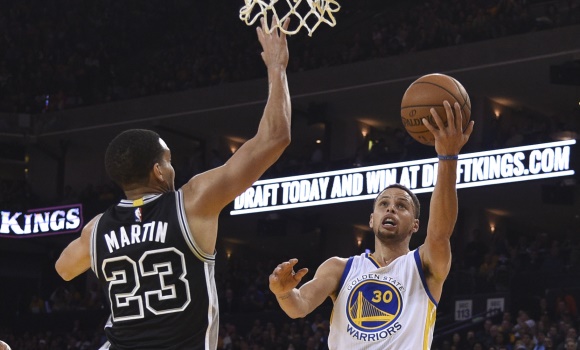 Curry-bandeja-2016-Reuters-spurs.jpg