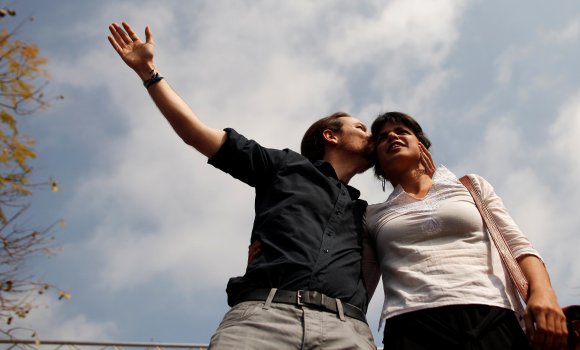 pablo-iglesias-teresa-rodriguez.jpg