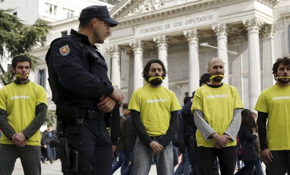 protesta-mordaza-efe.jpg
