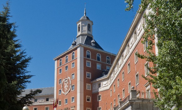 RECTORADO-UCM-WIKIMEDIA.jpg