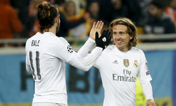 modric-bale-celebran-gol-shakhtar-reuters.jpg