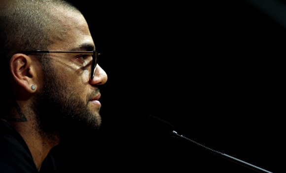 alves-rp-oscuro-efe.jpg