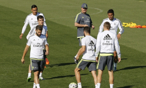 benitez-entrenamiento-efe.jpg