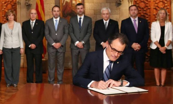 mas-firma-efe.jpg