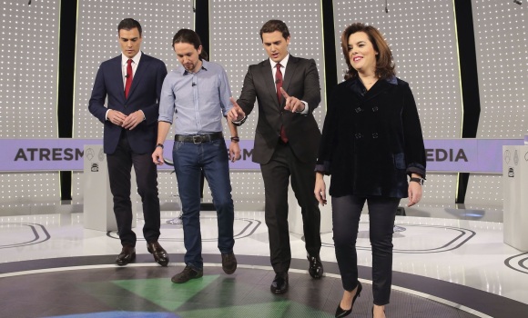 20D-Debate7D-EFE.jpg