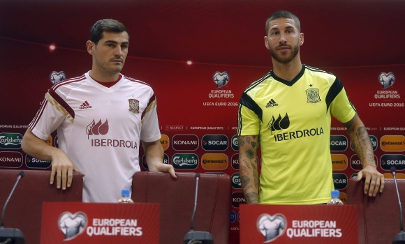 casillas-ramos-rp-macedonia-efe.jpg