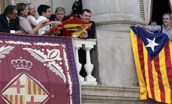 bandera-barcelona-efe-580x350.jpg