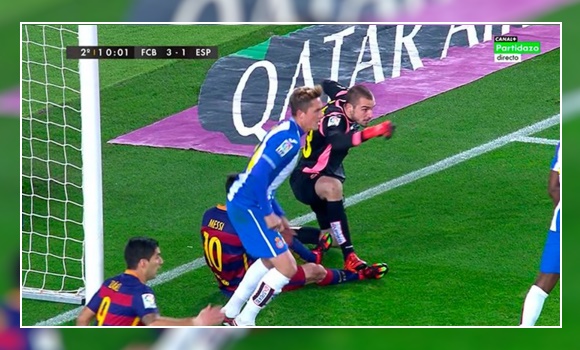 Pisoton-Pau-Messi-Espanyol-Barcelona-2016-movistarplus.jpg