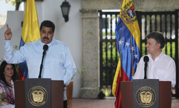 maduro-santos-reuters.jpg