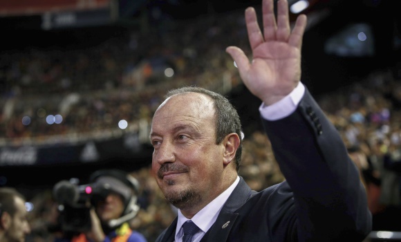 Benitez-saluda-Mestalla-EFE.jpg