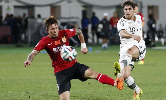 Zhang-Linpeng-JaviMartinez-Bayern-2013-reuters.jpg