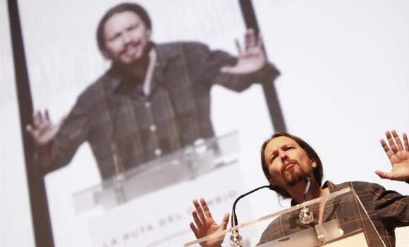 iglesias-atril-manos-efe.jpg