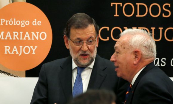 margallo-rajoy-libro-efe.jpg