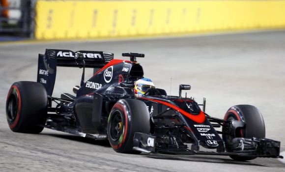 alonso-mclaren-singapur-efe.jpg