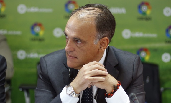 Tebas-LFP-punos-2015-efe.jpg