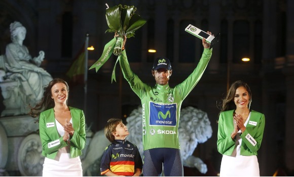 Valverde-jersey-verde-vuelta-2015-efe.jpg