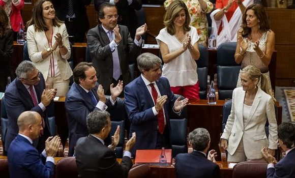 Cifuentes promete el cargo de presidenta de la Comunidad de Madrid