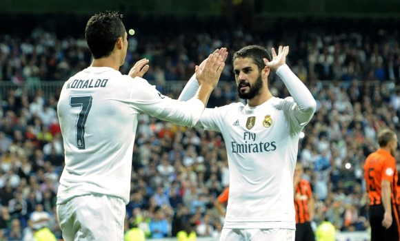 Isco-celebra-CR7-2015-efe.jpg