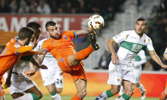 otamendi-efe.jpg