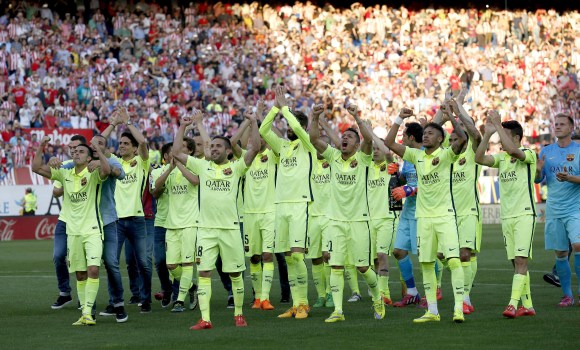 Barcelona-plantilla-2015-celebra-Liga-EFE.jpg