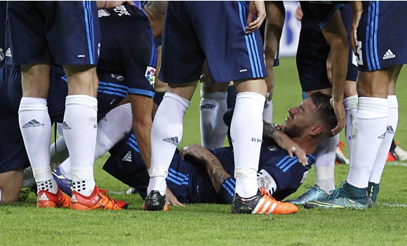 Sergio-Ramos-lesion-2015-hombro-Sevilla-efe.jpg