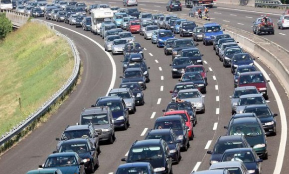 atasco-autopista-efe.jpg