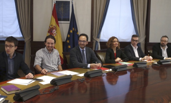 reunion-psoe-podemos-ciudadanos-efe.jpg