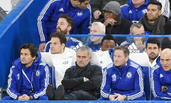 mourinho-stamford-5d-efe.jpg