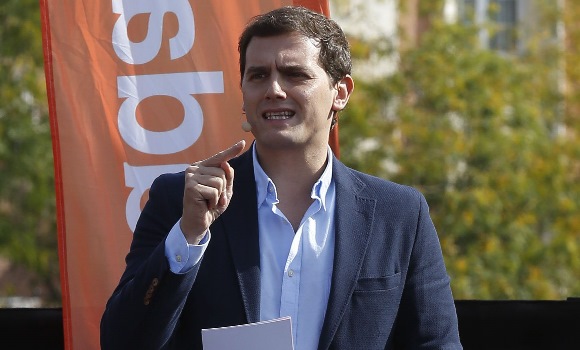 rivera-acto-25oct15-efe.jpg