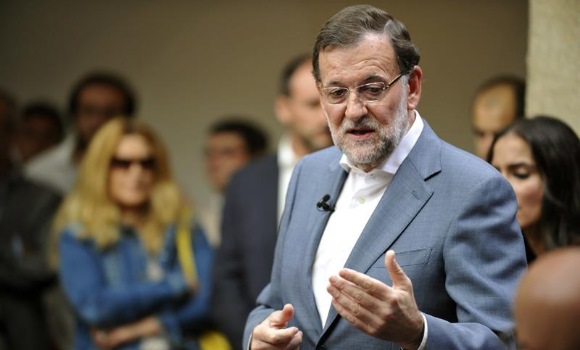 rajoy-actopp-10oct-efe.jpg