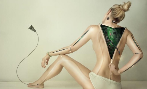 robot-mujer-quay580.jpg