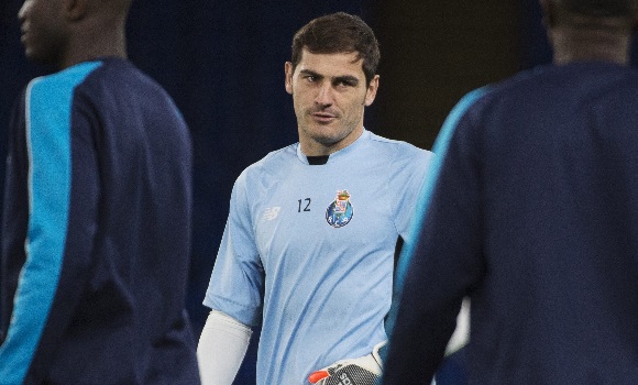 casillas-oporto-9dic-efe.jpg