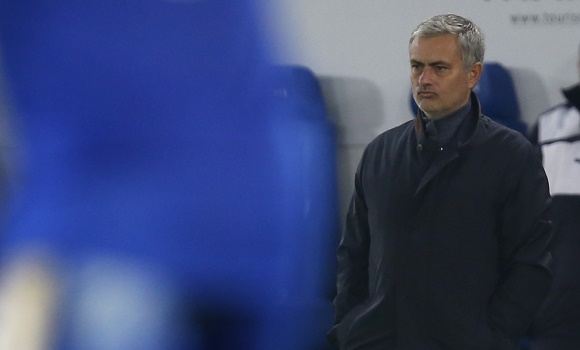 Mourinho-gesto-2015-chelsea-leceister-reuters.jpg