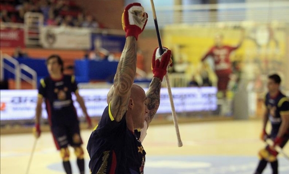 hockey-semis.jpg