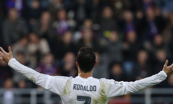 cristiano-brazos-eibar-efe.jpg